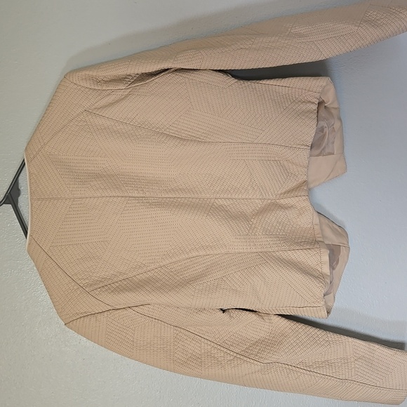 Marc New York Andrew Marc Cream Faux Leather Jacket Size Medium - Picture 2 of 8